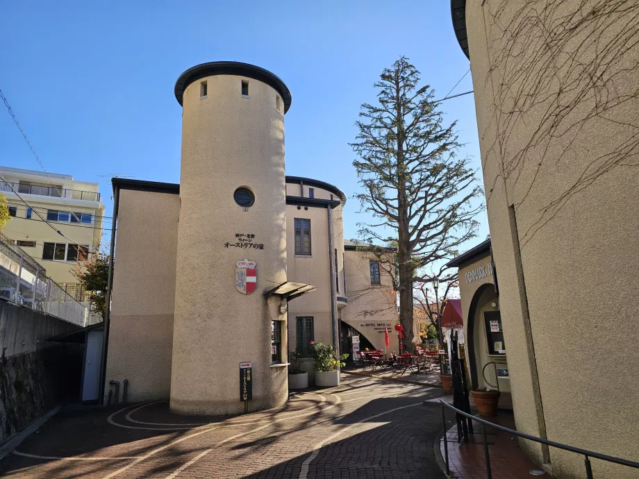 Kitano, Dänisches Haus