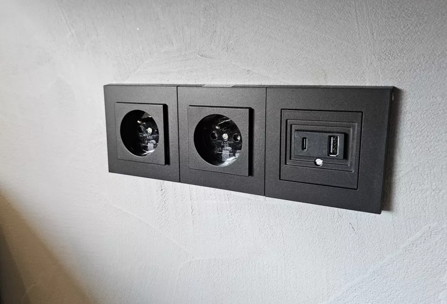Steckdosen und USB