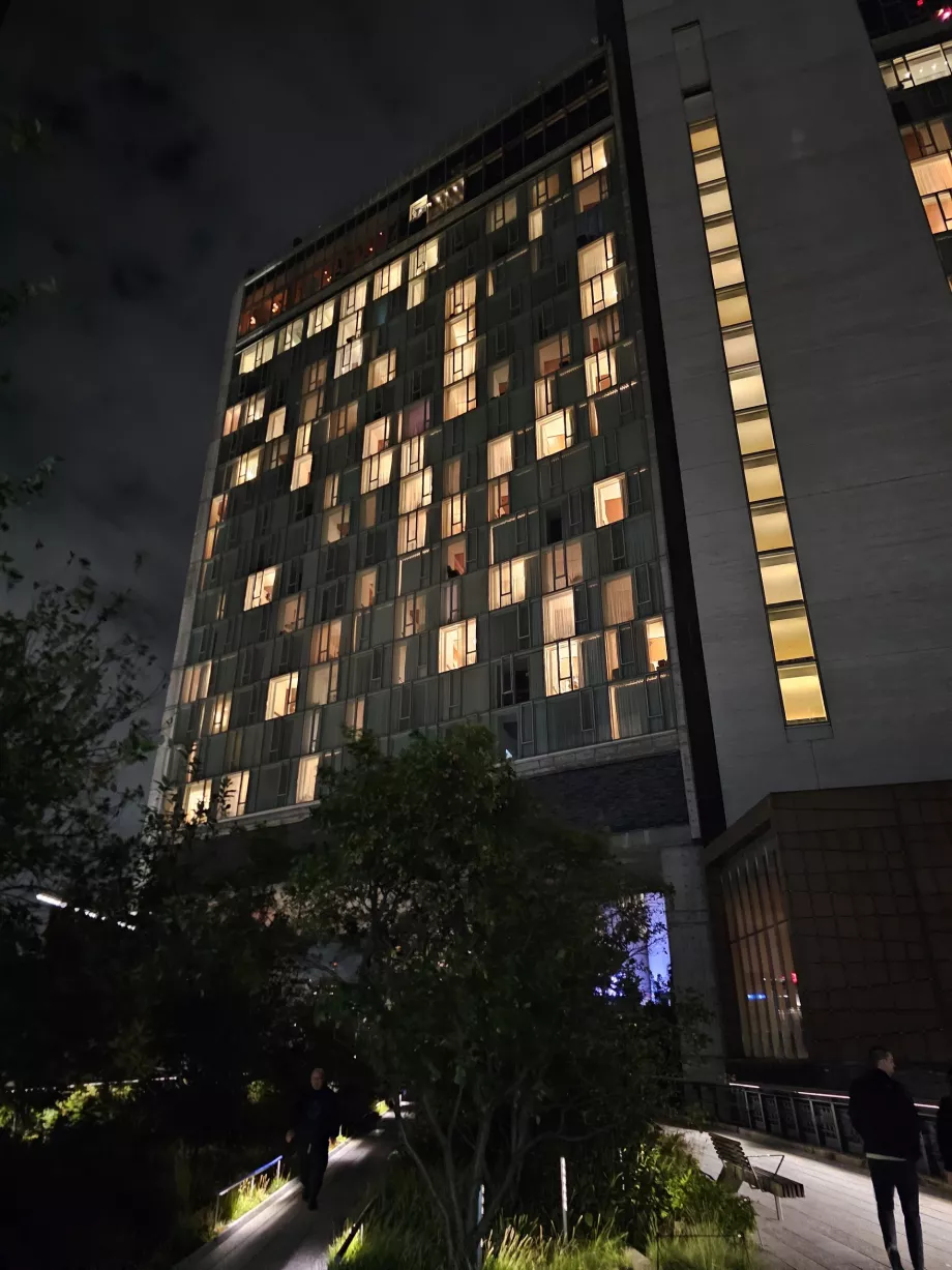 High Line, die direkt unter dem Hotel verläuft