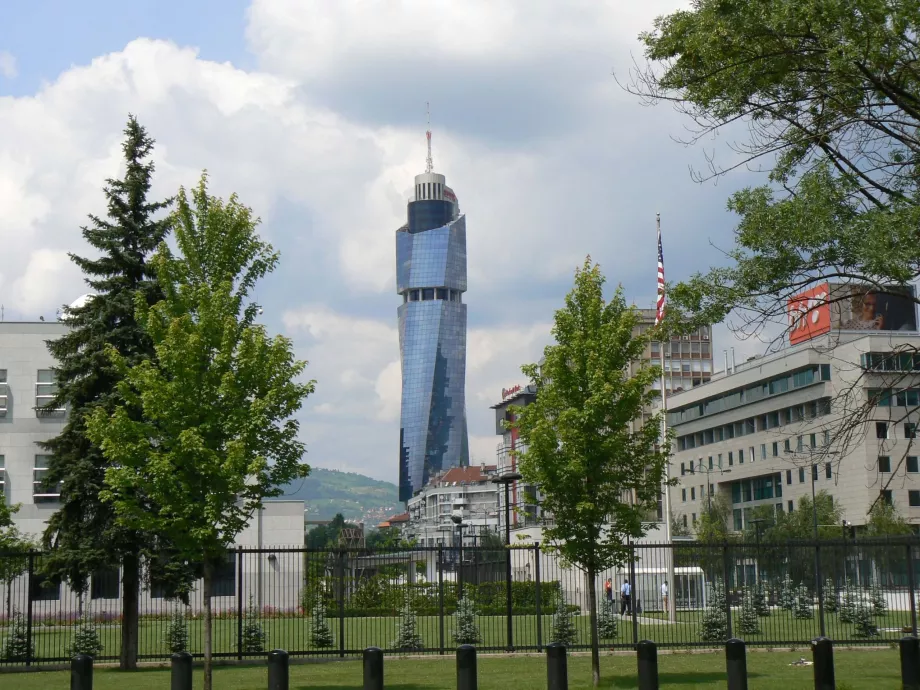 Avaz-Turm