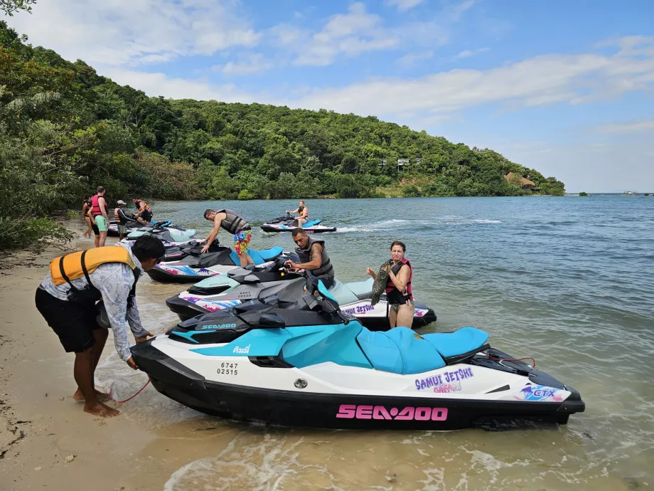 Halt auf der Fahrt von Koh Samui nach Pig Island