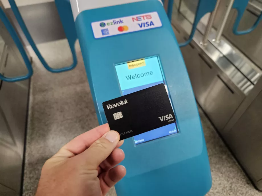 Bezahlen mit Karte in der Metro